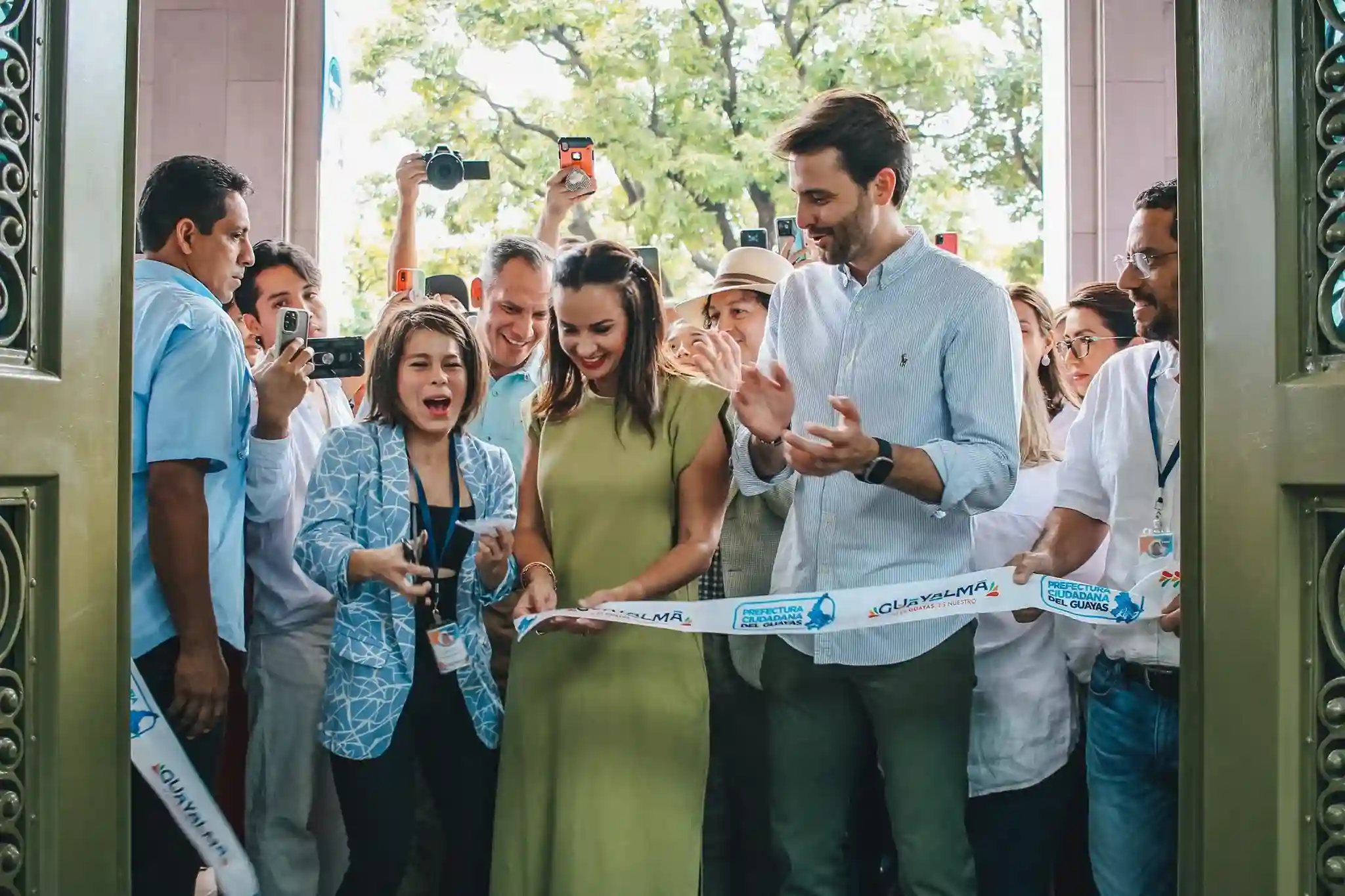 Prefectura del Guayas inaugura Guayalma, primera tienda para emprendedores en el Malecón