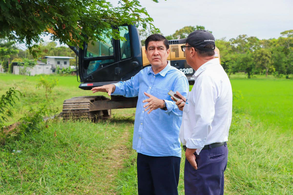 Alcaldía de Daule inspecciona limpieza del canal en Río Perdido y San Vicente