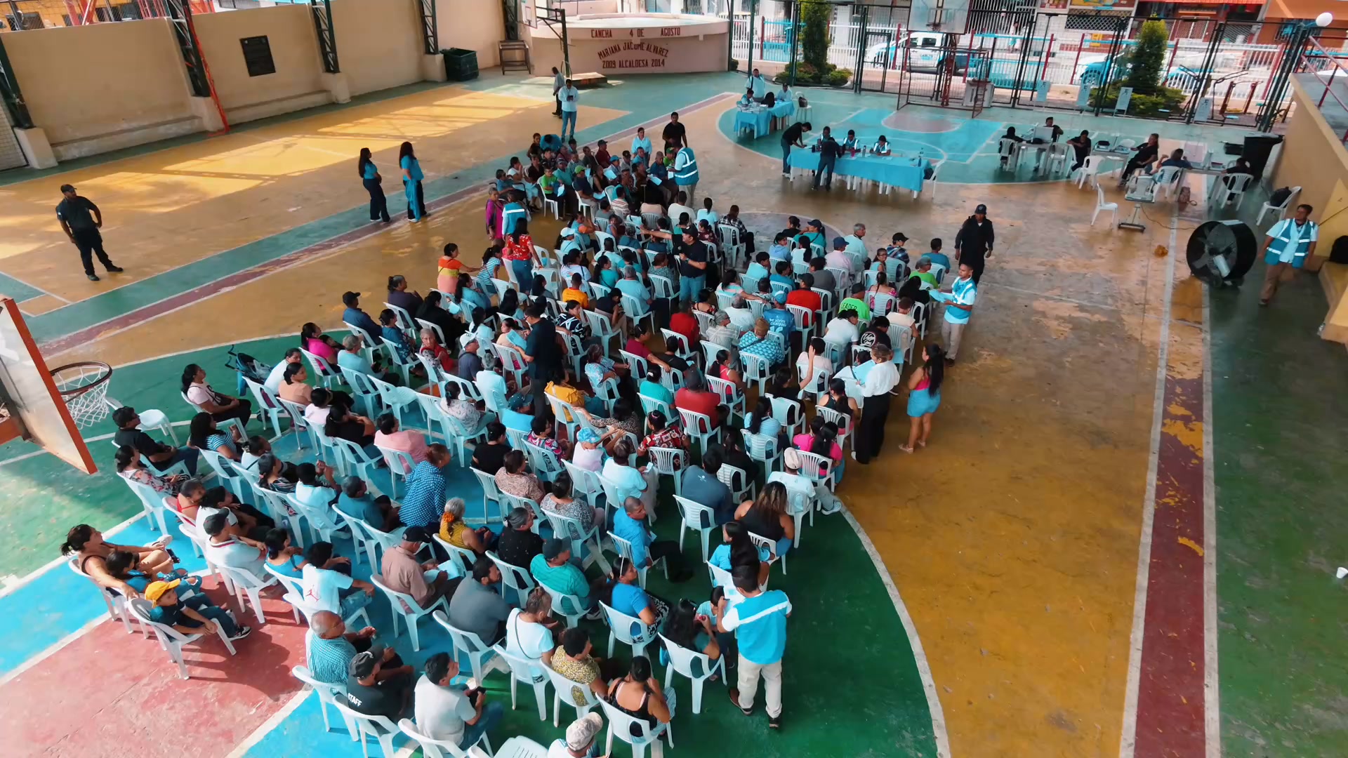 Brigada visual de Prefectura y Nobol benefició a más de 400 personas en 4 de Agosto