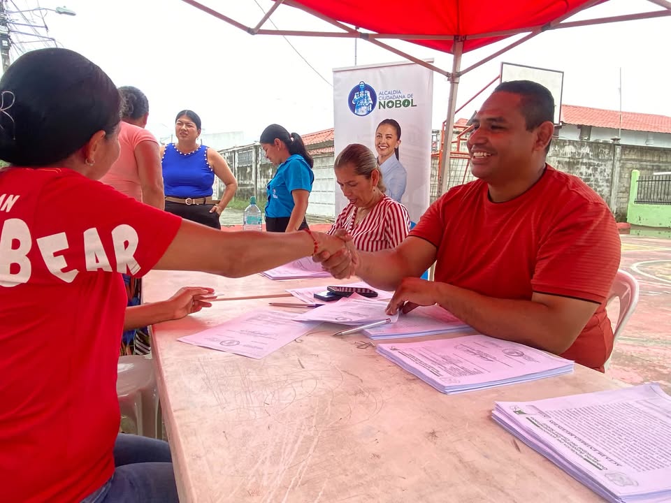 Alcaldía de Nobol entrega laptops a bachilleres y estudiantes sobresalientes este jueves
